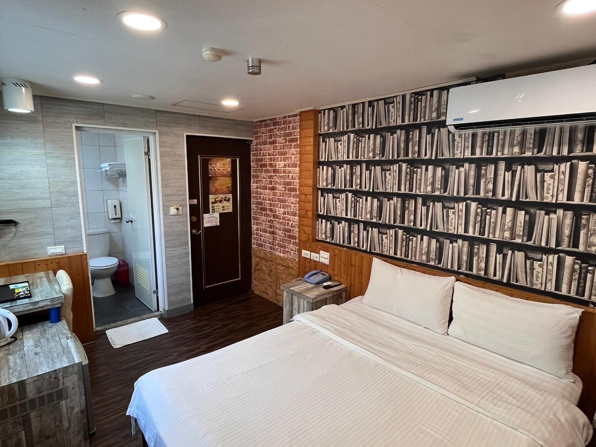 Bin Chen Business Hotel Hsinchu Esterno foto